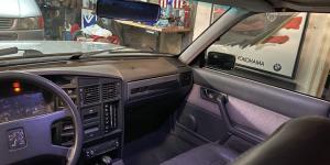 Peugeot 505 cabin