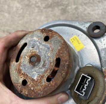 Resistance was reading anywhere from 40ohms to 1k to infinity