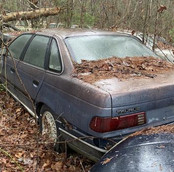 Ford Taurus 