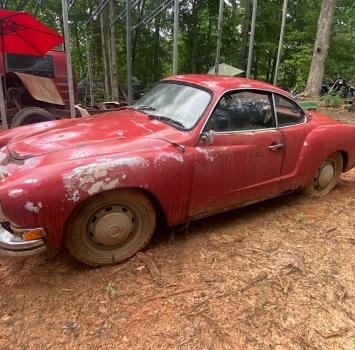 Volkswagen Karmann Ghia